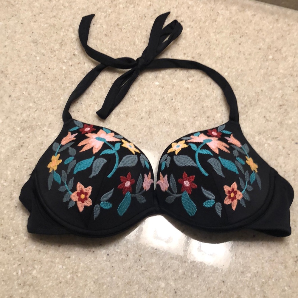 Baiting suit top